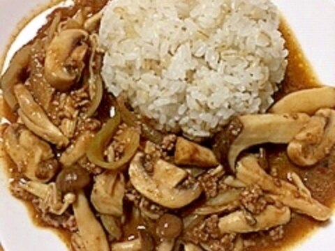 簡単でうまい！きのこたっぷりカレー